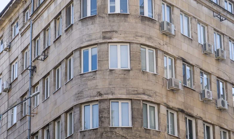 Csak segíteni akartunk a szomszédnak – de pokollá vált az életünk