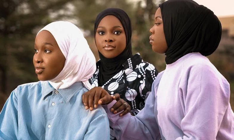 Ígéretek és Vér között: Egy család szétszakadása