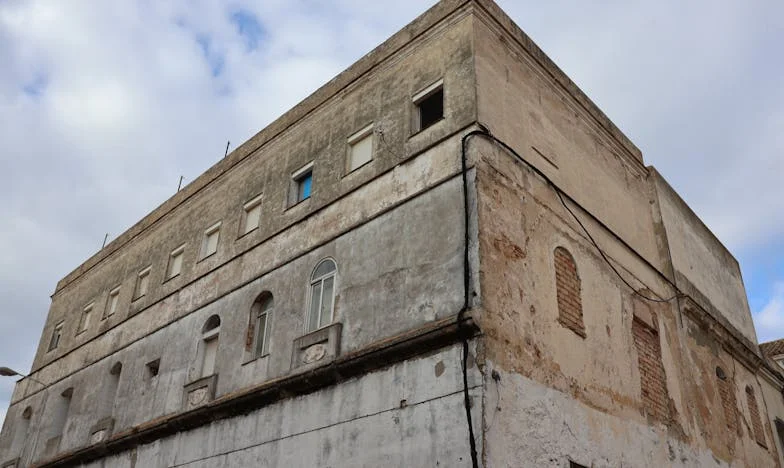 „Mindig anya voltam, most csak egy árnyék” – Egy magyar édesanya vallomása az üres fészek fájdalmáról