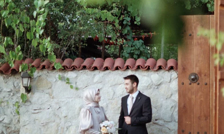 A friss kenyér illata és a kimondatlan szavak keserűsége – Egy magyar asszony vallomása