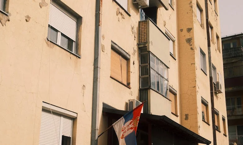 A milliomos hazatért – és amit otthon talált, mindent megváltoztatott