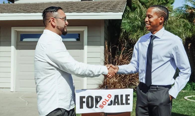 A sógornőm lakást követel tőlem – és anyám is mellé állt! Vajon tényleg bűn, hogy többre vittem?