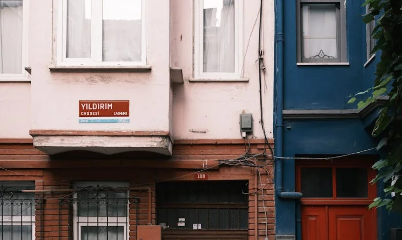 Amikor a Kedvesség Csapdává Válik: Az Életem Anyósom Árnyékában