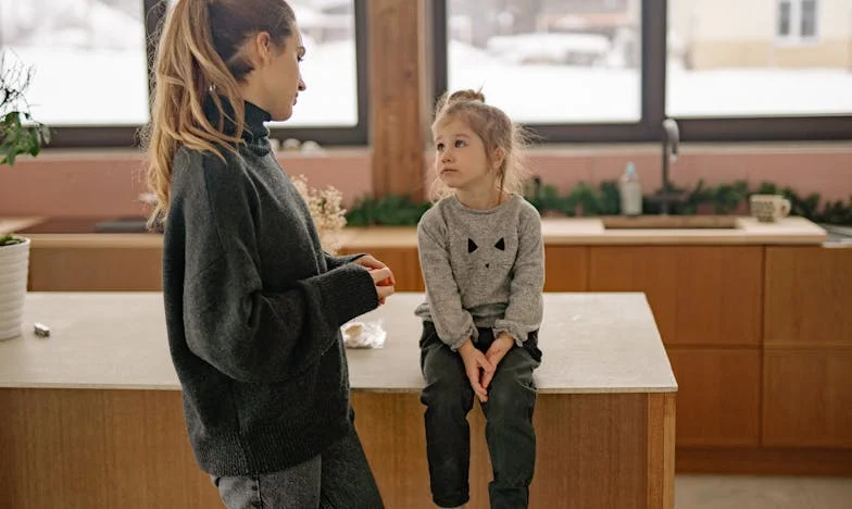 Amikor az anyósom beköltöztette a fiát – Egy családi vihar közepén