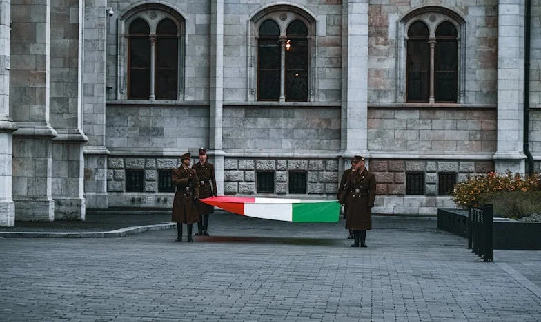 Anyósom katonás rendje: Egy perc késés, egy étkezés vagy zuhany kimarad – Az együttélés pokla