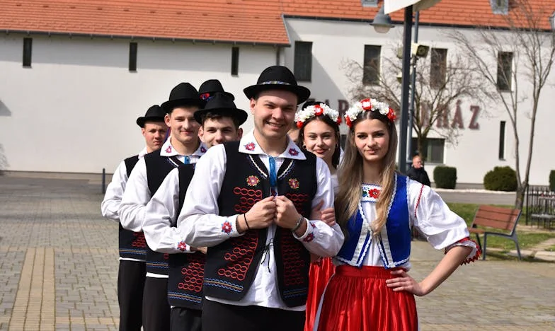 Két tűz között: Lojalitás vagy önbecsülés? Az én harcom a magyar családban