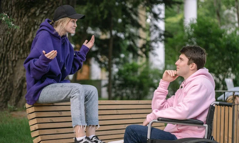 Az ebédszünet árnyékában: Amikor a bizalom eladóvá válik