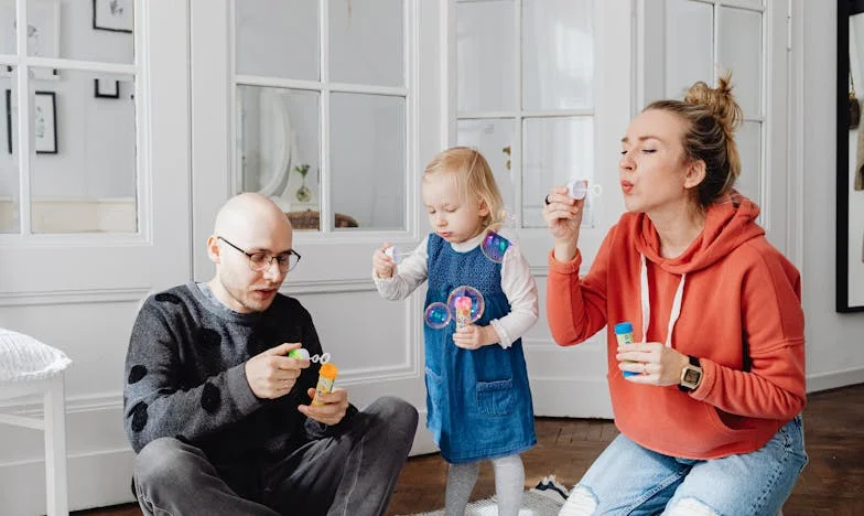 Két tűz között: Az éjszaka, amikor a családom bezárta előttem az ajtót