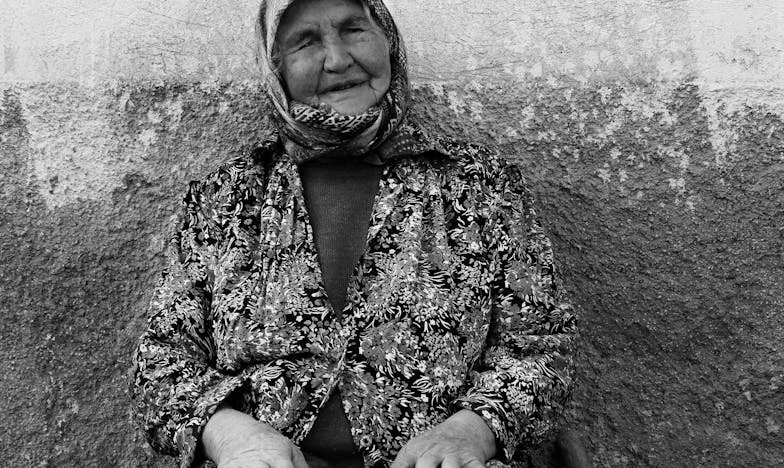 Két világ között: Egy magyar anyós vallomása