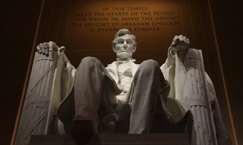 Wie met listen strijdt: hoe één intrige bijna twee families verwoestte