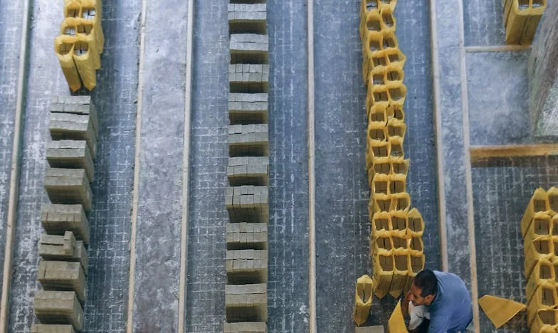 „Mam, waarom ben je mijn huis binnengekomen?” – Een verhaal over familieverraad en verloren vertrouwen