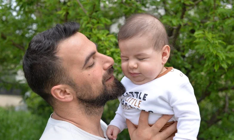 Mijn schoonmoeder voor de deur: Heb ik recht op mijn eigen rust?