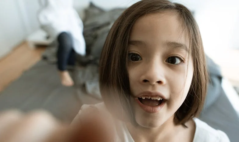 Het lintvormig pruimengebak en de familiale koude oorlog – Een weekend bij mijn ouders