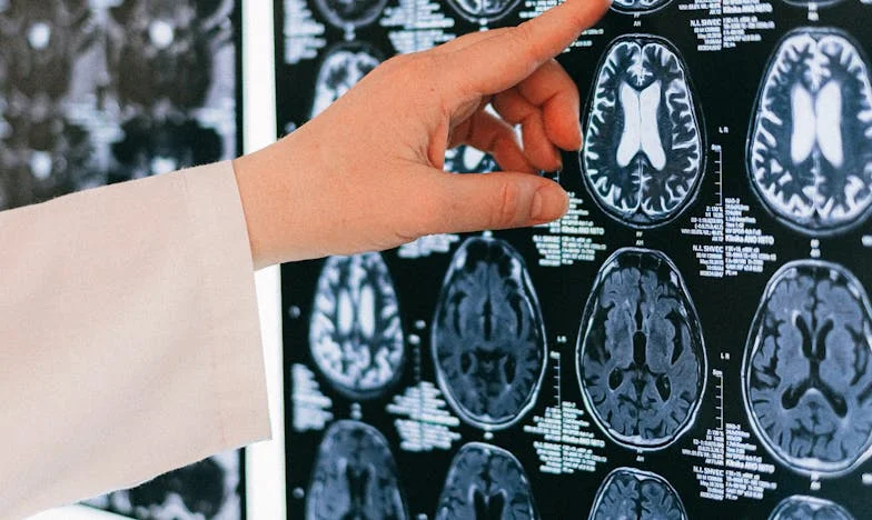 “Hoe kon je je ex-schoonmoeder haar kleindochter laten zien?”: Waar is je trots gebleven?