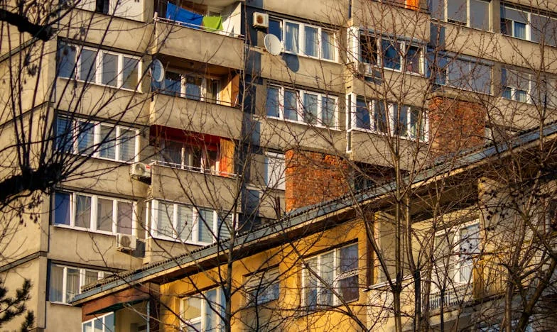 Tussen de muren van ons huis: een Vlaams familieconflict