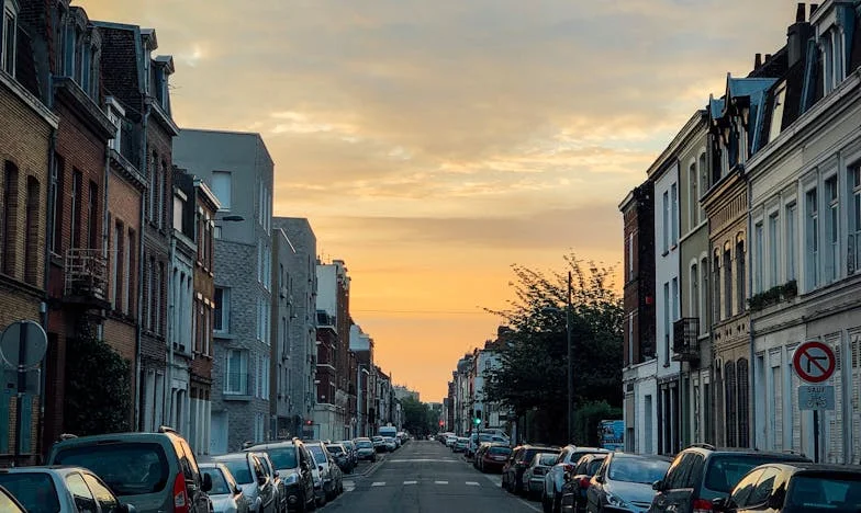 ‘Vergeef me, Sofie’ – zei mijn schoonmoeder met tranen in haar ogen – ‘God heeft mij al gestraft’: Geheimen en verzoening in een Vlaamse familie