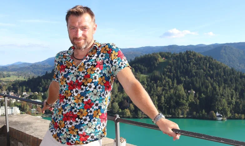 Když tchyně řekla: "Tak co, domluvíme se? Vezmeš si hypotéku." Všichni mě ignorovali: Sbalila jsem kufry a vrátila se k mámě