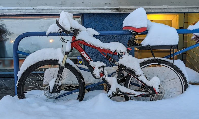 Když Už Nikdo Nečeká: Mezi Odpuštěním a Zapomněním – Můj Příběh z Prahy