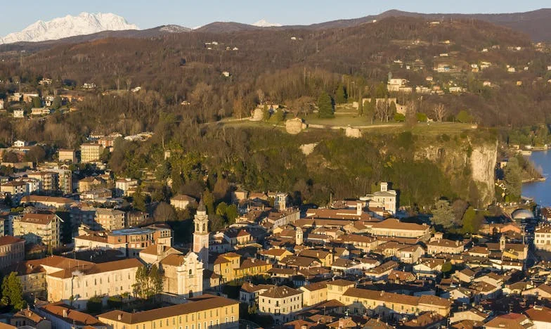 Matčina ruka žádá mou pomoc: Srdce mezi povinností a bolestí