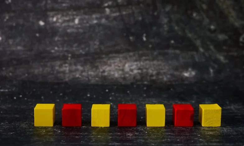 Nemůžu mít děti, dokud nevyrostou synovci – příběh o rodinných zákazech a ztracených snech