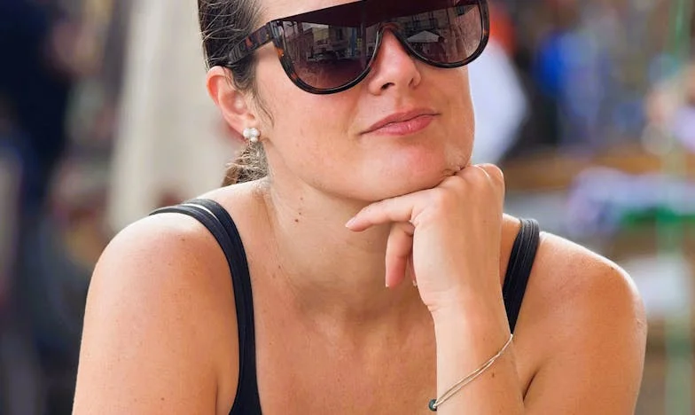 Volají mě každý den, ale cítím jen prázdnotu: Jsem pro ně ještě máma, nebo jen dědictví?