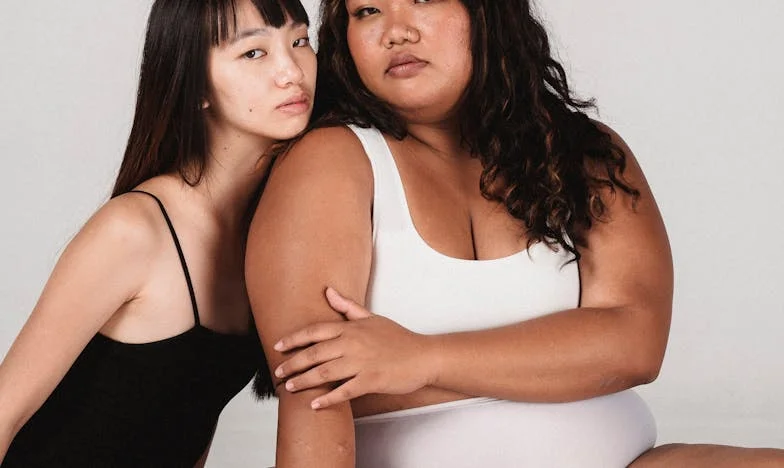 Neviditelná porota: Móda, pohledy a touha po přijetí