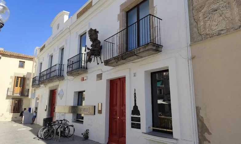 Za zamčenými dveřmi: Jak moje tchyně rozbila naše manželství