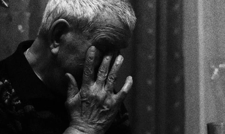 Láska, která prohrála s matkou – příběh o volbách, které nejdou vzít zpět