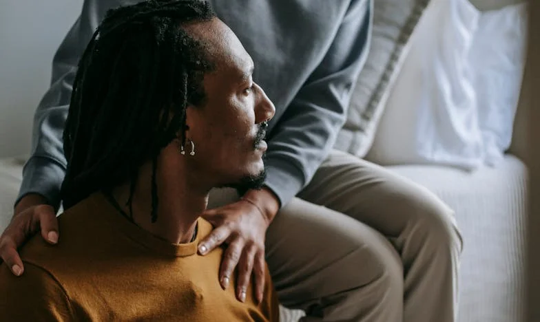 Mezi dvěma domovy: Když moje věci přestávají být moje – Vyznání české matky