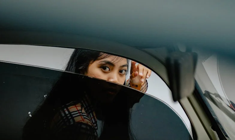 Můj manžel mi poslal fakturu za naše společné roky – Příběh o lásce, penězích a zradě v české rodině