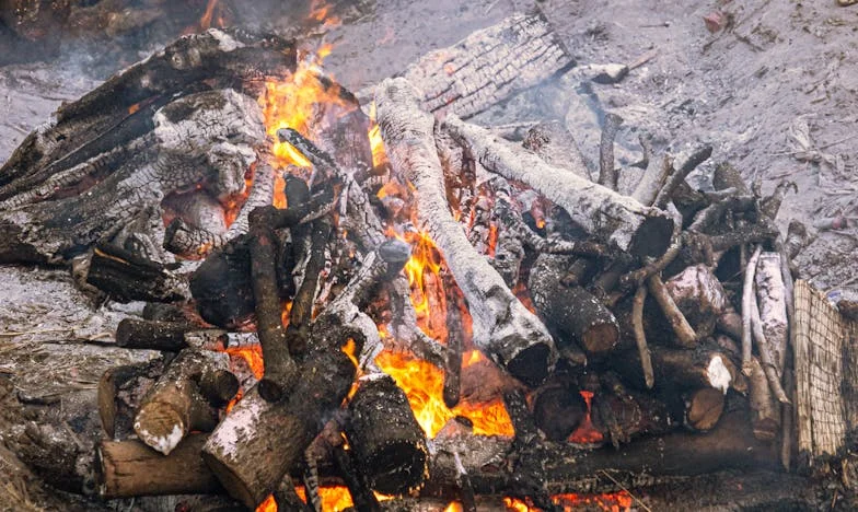Stín ze zásuvky: Tajemství, které jsem neměla nikdy objevit