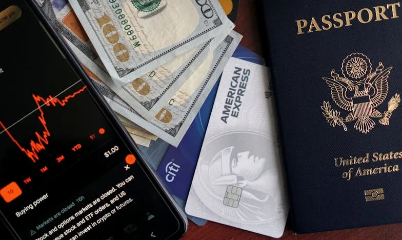 Stíny mezi námi: Příběh jedné české rodiny