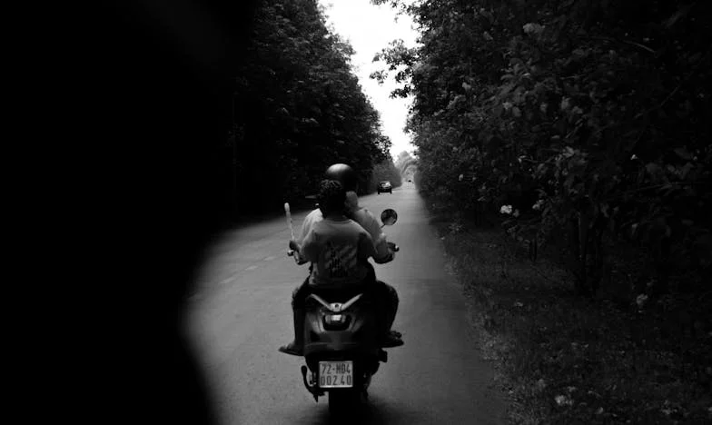 Když se máma nastěhovala k nám: Příběh o lásce, hranicích a ztraceném klidu