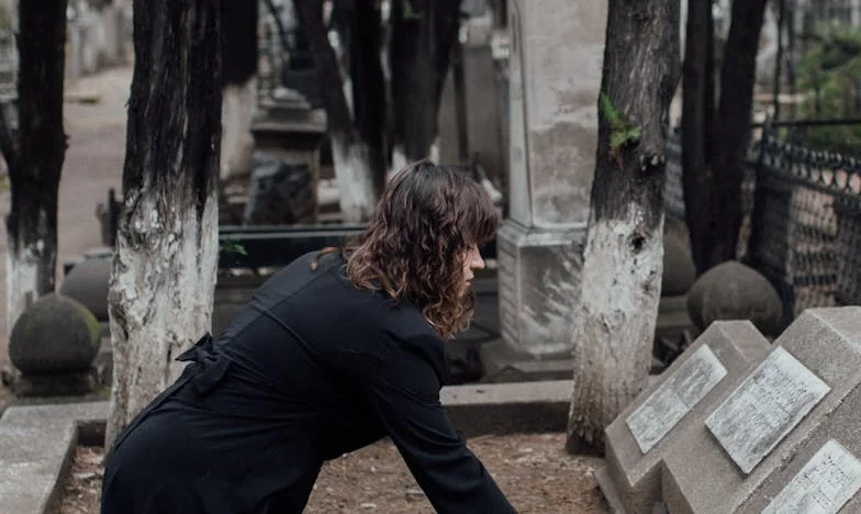 Mezi dvěma ohni: Jak jsem držela sestru za ruku, zatímco se mi život rozpadal