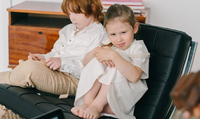 Můj manžel, duch našeho domu: Boj české manželky proti neviditelnosti