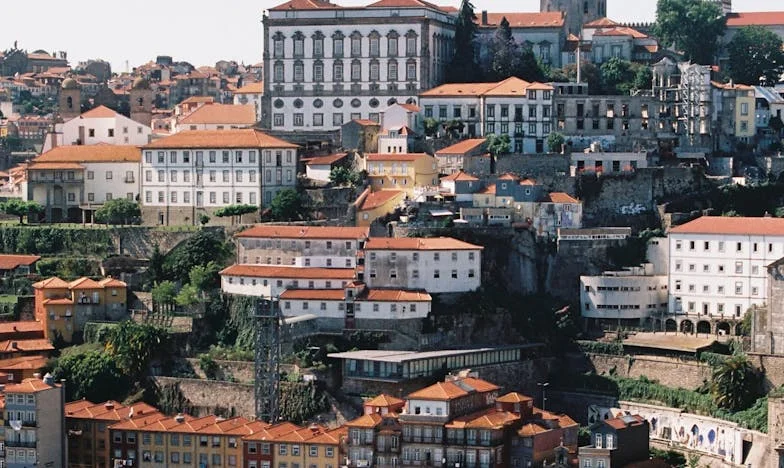 Můj manžel odmítá pracovat s mým otcem, ale nemůže najít dobrou práci: Naše rodina tím trpí