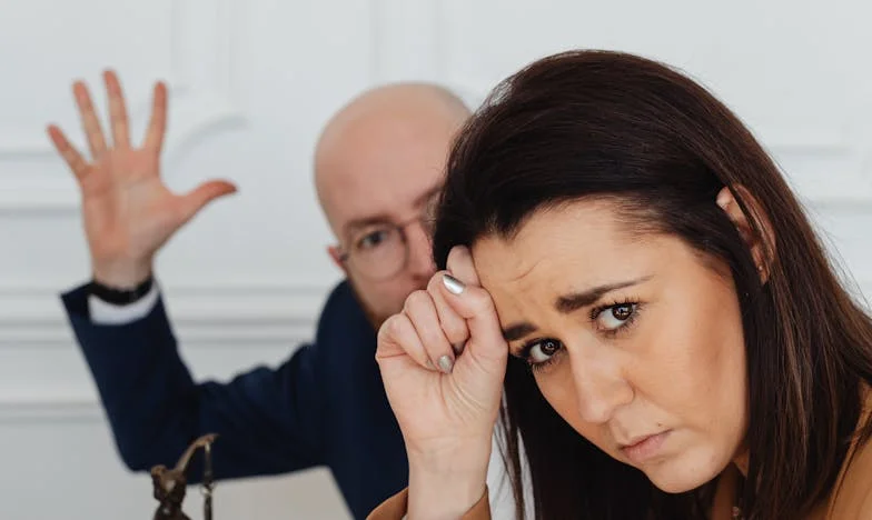 Táta to přehnal. Večírek pro skřítka v české kuchyni