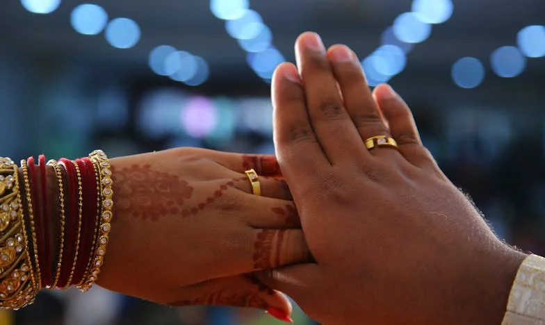 Utratila jsem celou výplatu za kabát: Co když už nikdy nebudu šťastná?