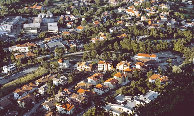 Když jste v rodině jen na půl: Boj o místo u stolu mezi Štědrým dnem a obyčejným úterým