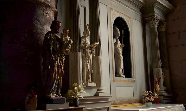 Cień, którego nie znałam: Historia matki, która odkryła prawdę o swoim synu