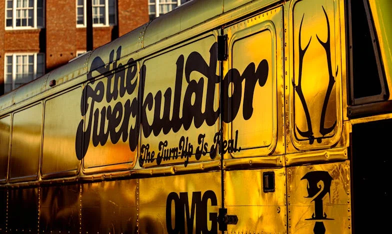 Sierpień, który wszystko zmienił: historia o rodzinie, granicach i odwadze