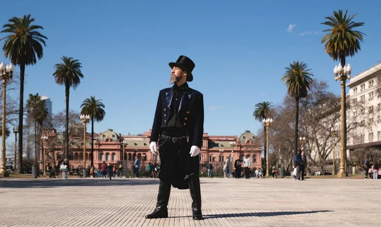 Sofa, która rozdzieliła rodzinę: Historia o marzeniach, zdradzie i przebaczeniu