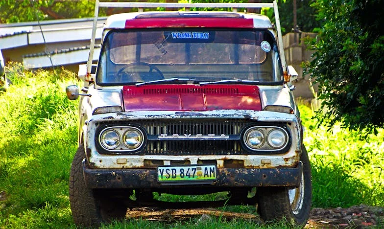 Splot losów w miasteczku: Opowieść o rodzinie, zdradzie i przebaczeniu