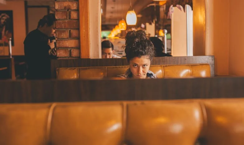 Wybrałam siebie, a Ty zainwestowałeś w cudze skarpety – historia o tym, jak przestałam być tłem własnego życia