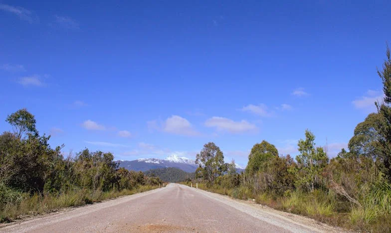 Zakochana w innym, skrywam przed nim dziecko i przerażający sekret – czy mam prawo do szczęścia?