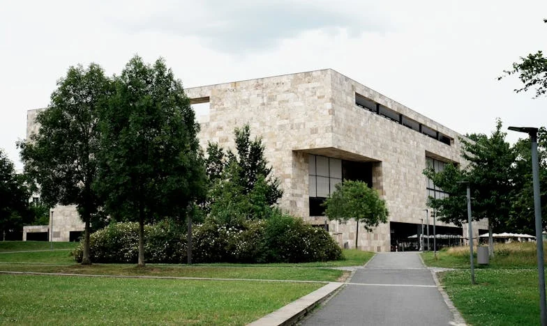 Zdrada, która złamała mi serce — i wiara, która pozwoliła mi przetrwać. Moja historia walki o siebie.