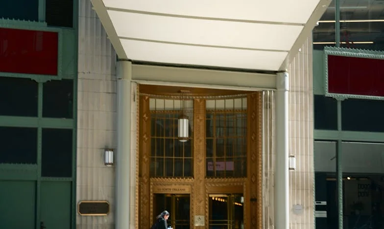 Kot mówił do niej „córeczko”, a była jego żoną: dramat, który zaczął się od żartu