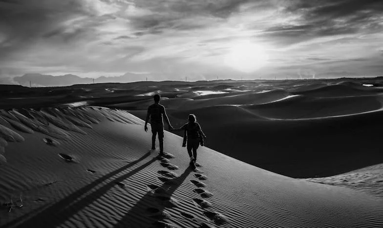 „Zostawiłaś nas, mamo” – opowieść o rodzinnych rozczarowaniach i walce o własne miejsce