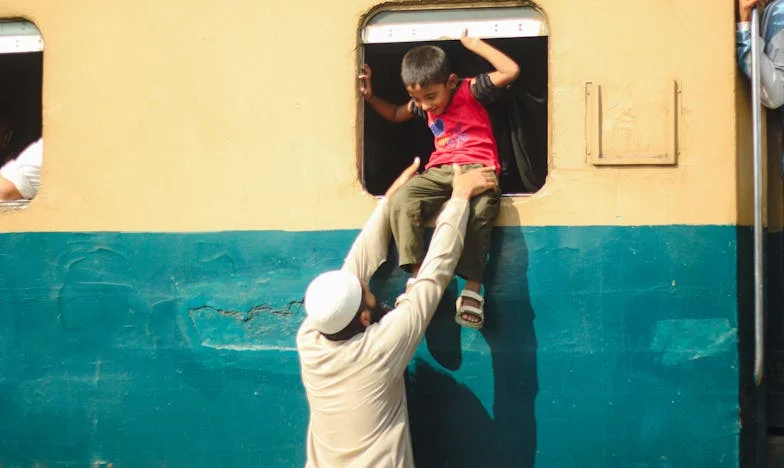 Dlaczego powiedziałam „tak”, gdy poproszono mnie o opiekę nad wnuczką – i dlaczego już nigdy tego nie zrobię