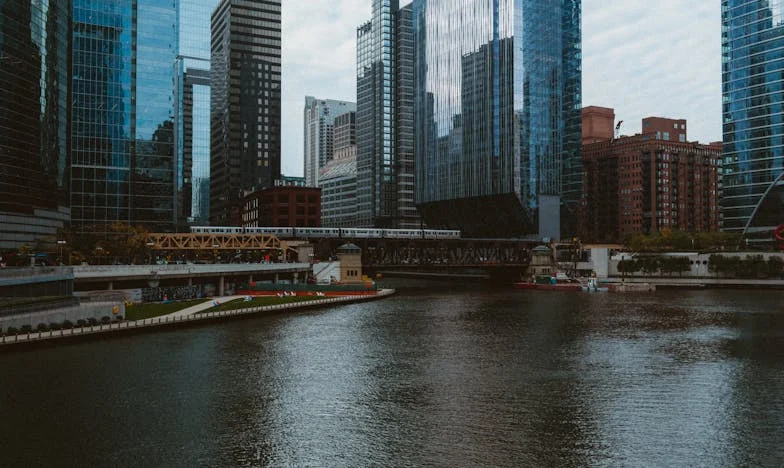 Między dziedzictwem a wolnością: historia rodziny Nowaków